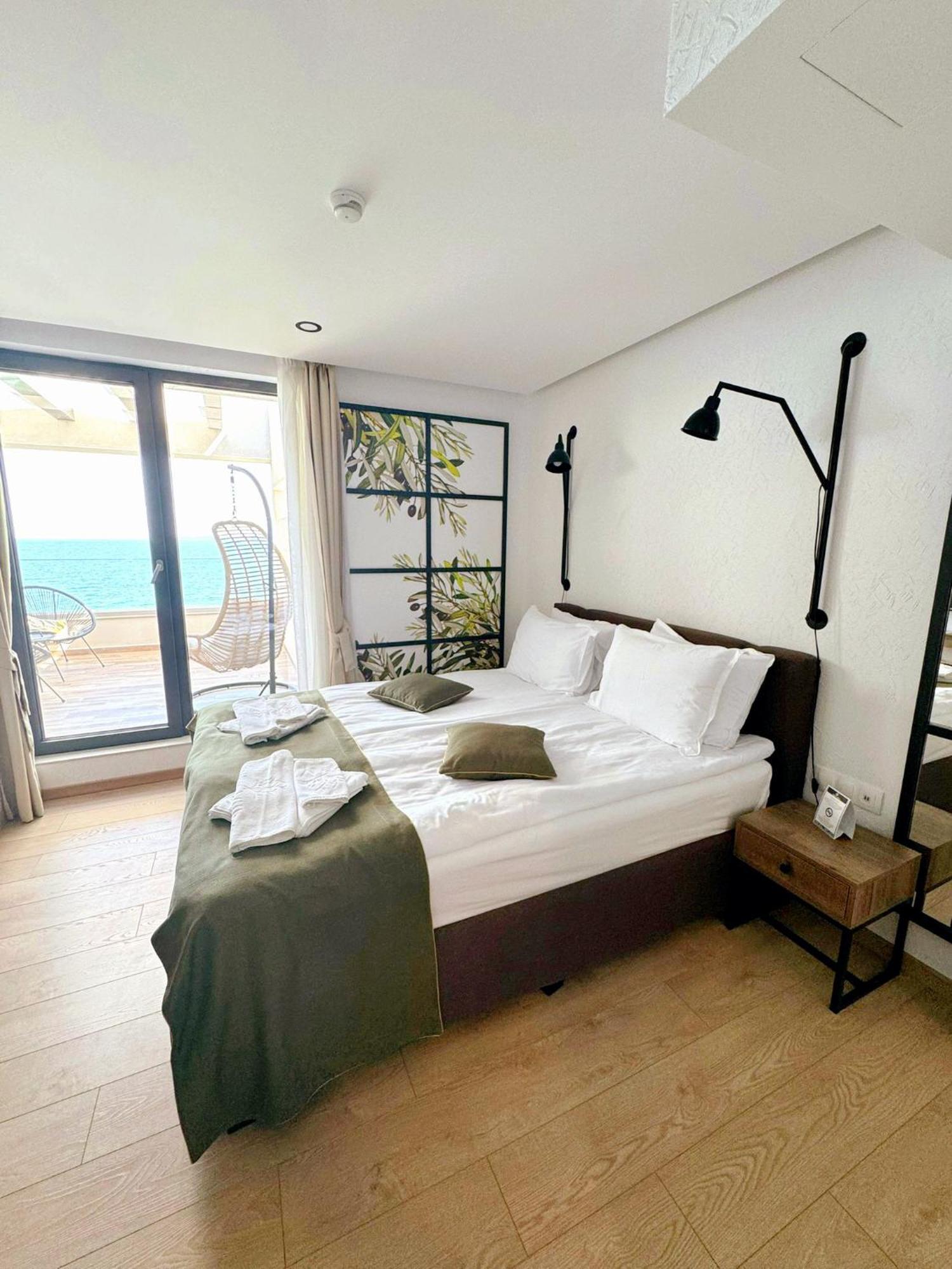 Olive Villas Beach Hotel 소조폴 외부 사진